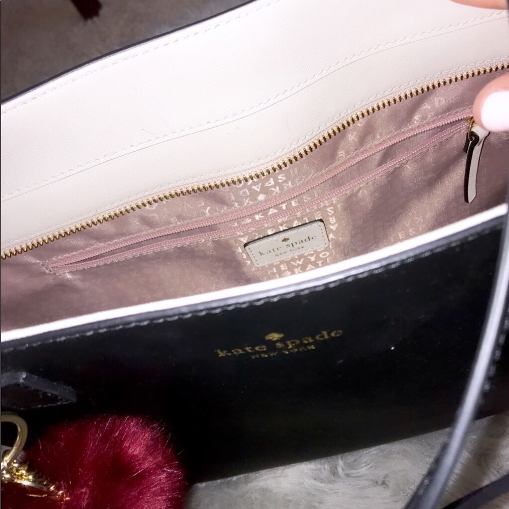 Kate Spade Tote - Picture 4 of 8